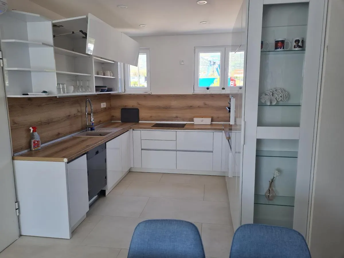 Holiday Apartment Marijana Kastela 0*,  Croatia