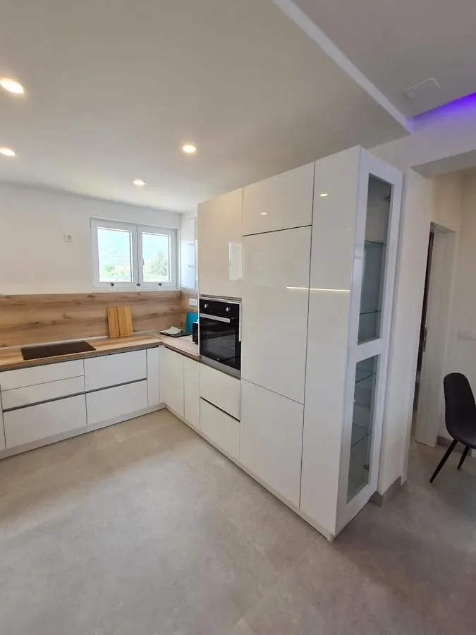 Holiday Apartment Marijana Kastela